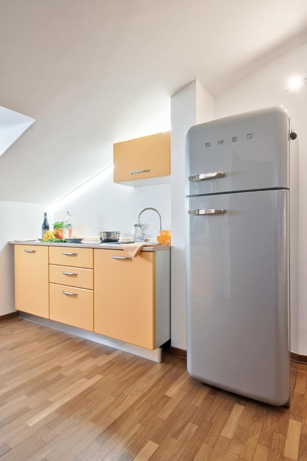 5 Miglia Apartment La Mansarda A Collegno Exterior foto
